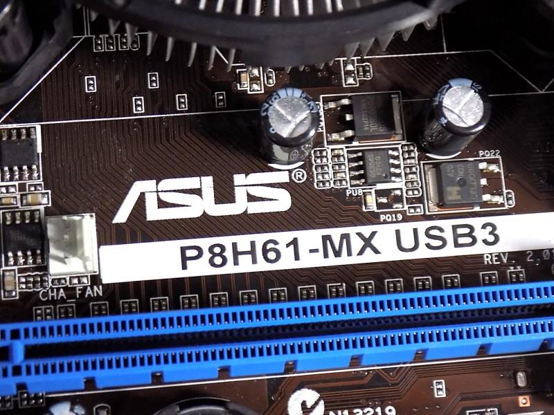 Mainboard CPU RAM Bundle: Asus P8H61-MX USB3 + Intel Core i5-3470